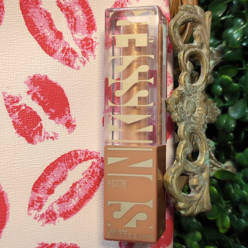 Lippy Lip Makeup Lot - Picture 6 of 16